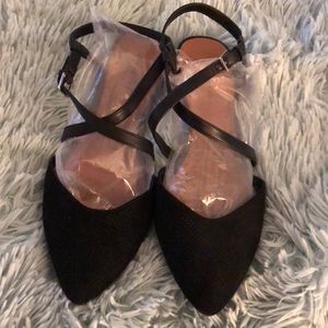 INDIGO RD NEW BLACK PERFORATED BLACK POINTED TOE FLATS 8.5